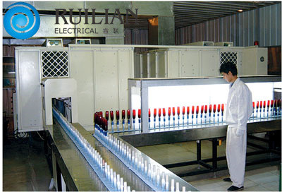 Chaîne de production de pulvérisation de revêtement cosmétique de bouteille 8KW